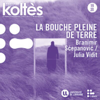 La bouche pleine de terre