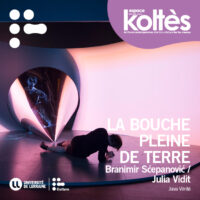 La bouche pleine de terre [Report]