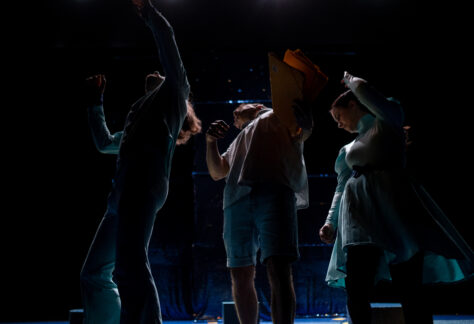 Mentez-moi photos du spectacle / Crédit Hugo Henry