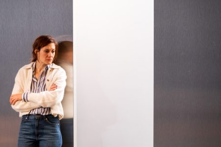 Girls and Boys texte de Dennis Kelly, traduction Philippe Le Moine, mise en scene Chloe Dabert scenographie, video Pierre Nouvel, lumieres Nicolas Marie, son Lucas Lelievre, costume Marie La Rocca a La Comedie de Reims du 11 au 20 mars 2020 puis au Theatre du Rond Point du 21 avril au 17 mai 2020.Avec : Benedicte Cerutti