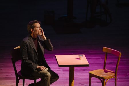 France, Vitry-sur-Seine, 2023-11-22. Le spectacle Jeanne, mis en scène par Yan Allegret, est acceuilli en co-création à Vitry-sur-Seine par le Théâtre Jean Vilar et le Nouveau Gare au Théâtre. Photographie de Denis Meyer / Hans Lucas.